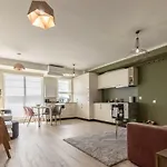 شقة Ares