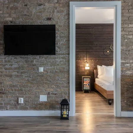 Ares Apartment