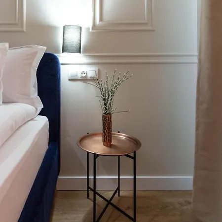 Апартаменти Ares 4*