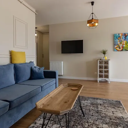 Ares Apartment